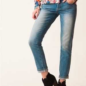 AMO Tomboy Yours Truly Straight Leg Boyfriend Jeans 29